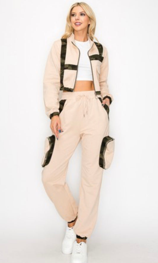 814 “ Camo joggers “ 2pc set